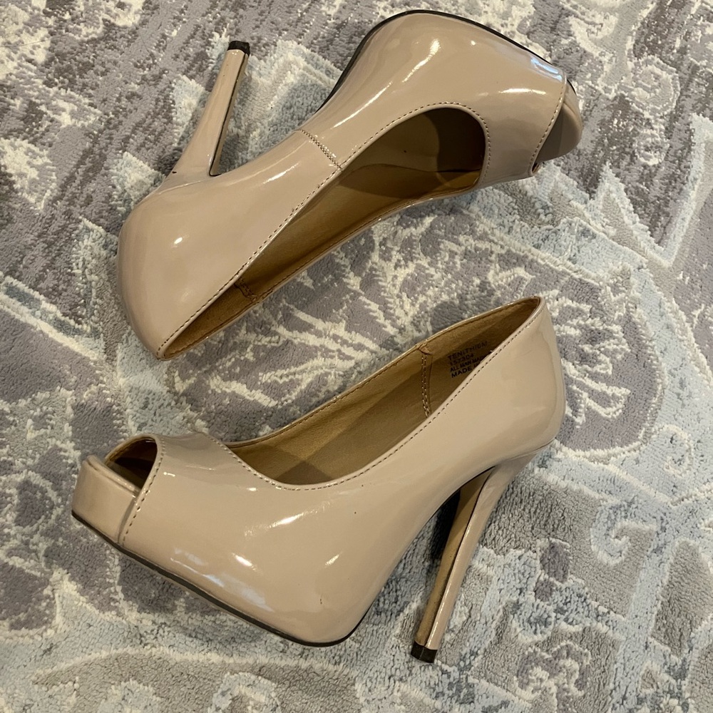 Diba London Tan Patent Leather Stiletto Heels